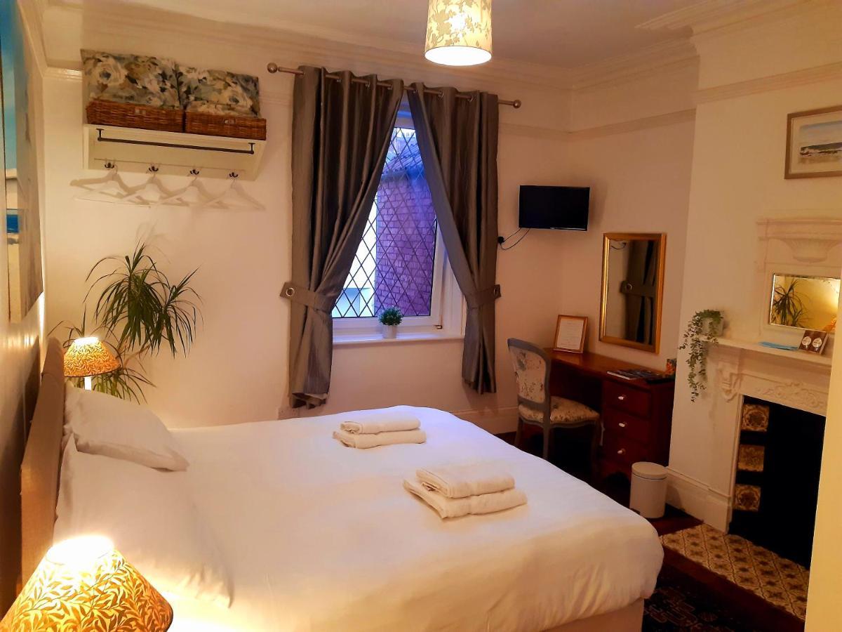 Sandsides Guest House 惠特利湾 外观 照片