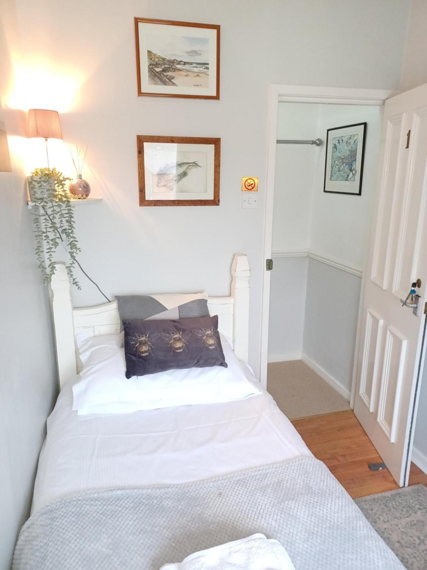Sandsides Guest House 惠特利湾 外观 照片