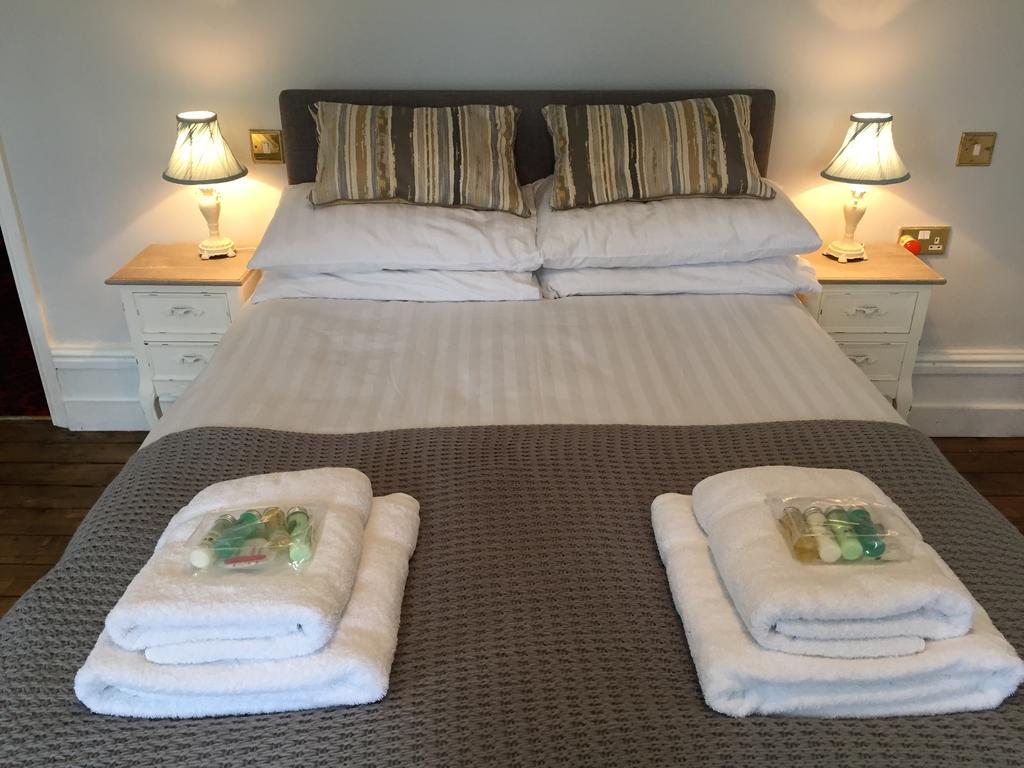 Sandsides Guest House 惠特利湾 外观 照片